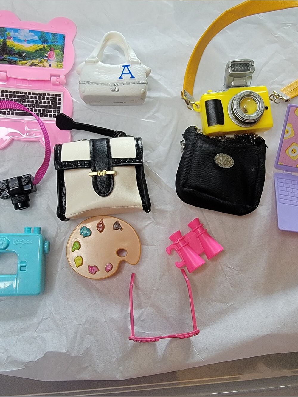 Barbie Doll Accessory Lot-15pc Bundle, Fashion Minis, Disney ily, Chelsea....